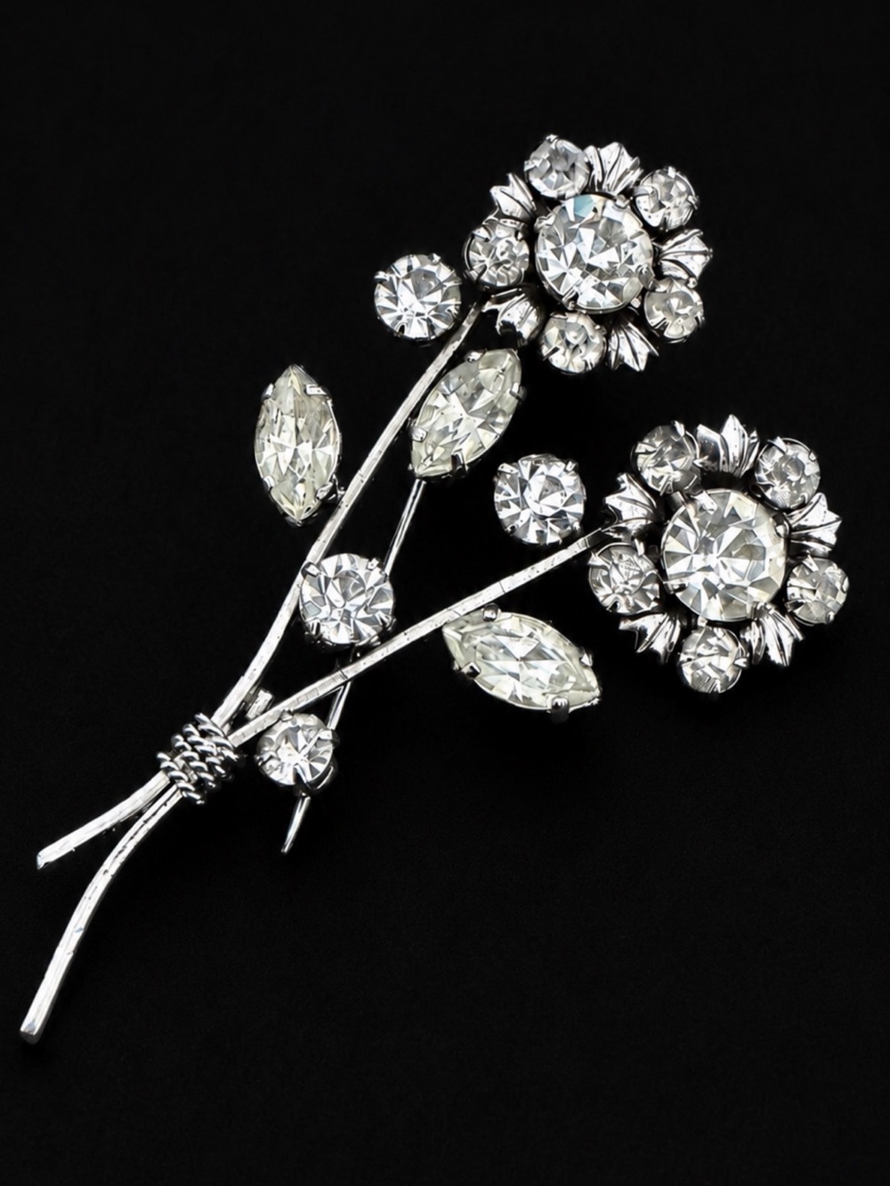 Vintage 1950 Crystal Floral Brooch Pin -‎ Silver Tone